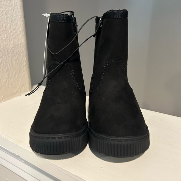 Cat & Jack Toddler Youth Girls Pip UGG Style Boots Black Multiple Sizes - Picture 9 of 9